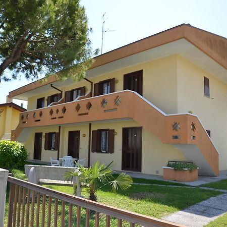 Villa Marina Бибионе Екстериор снимка